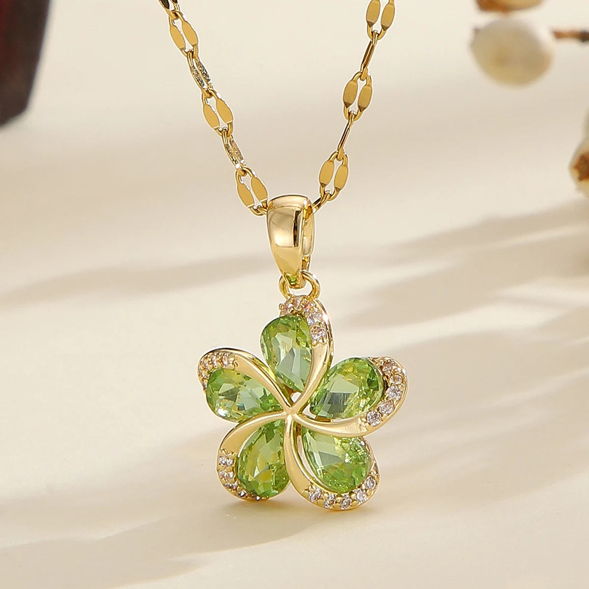 Essence Neckles