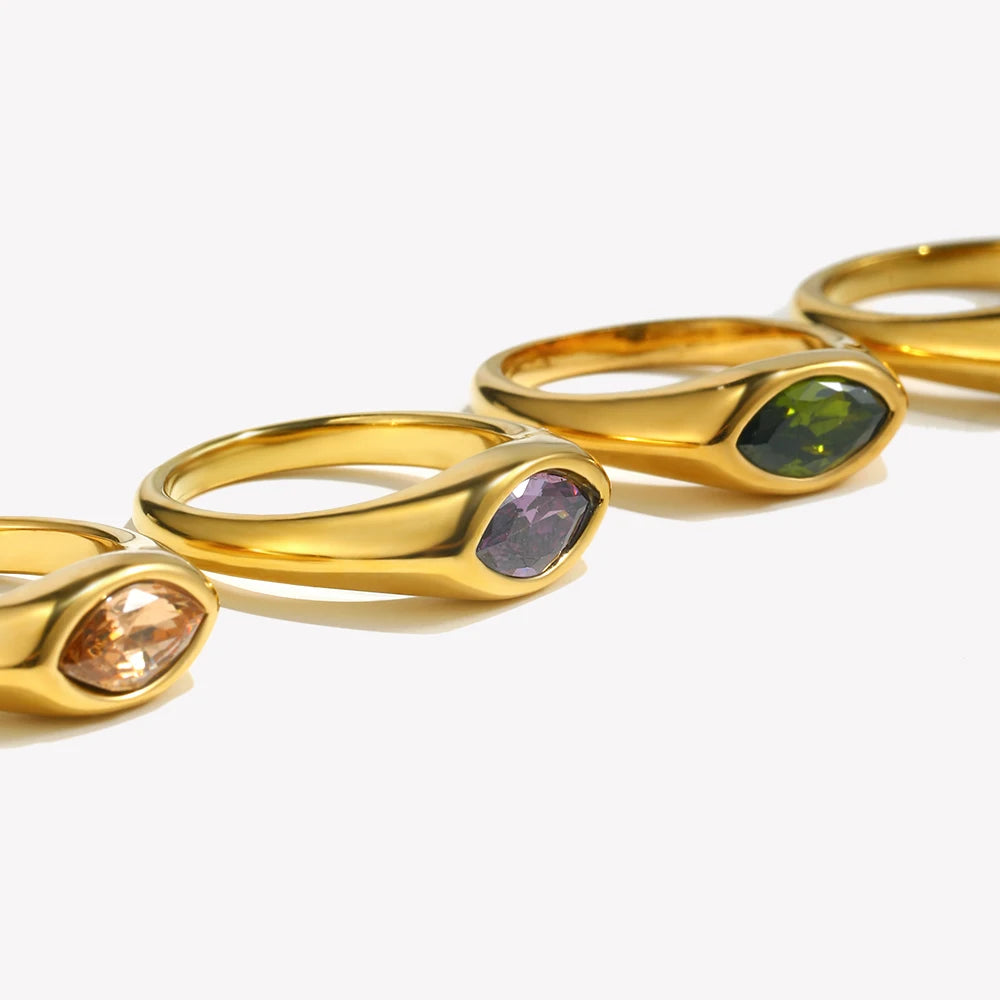 Fiora Ring