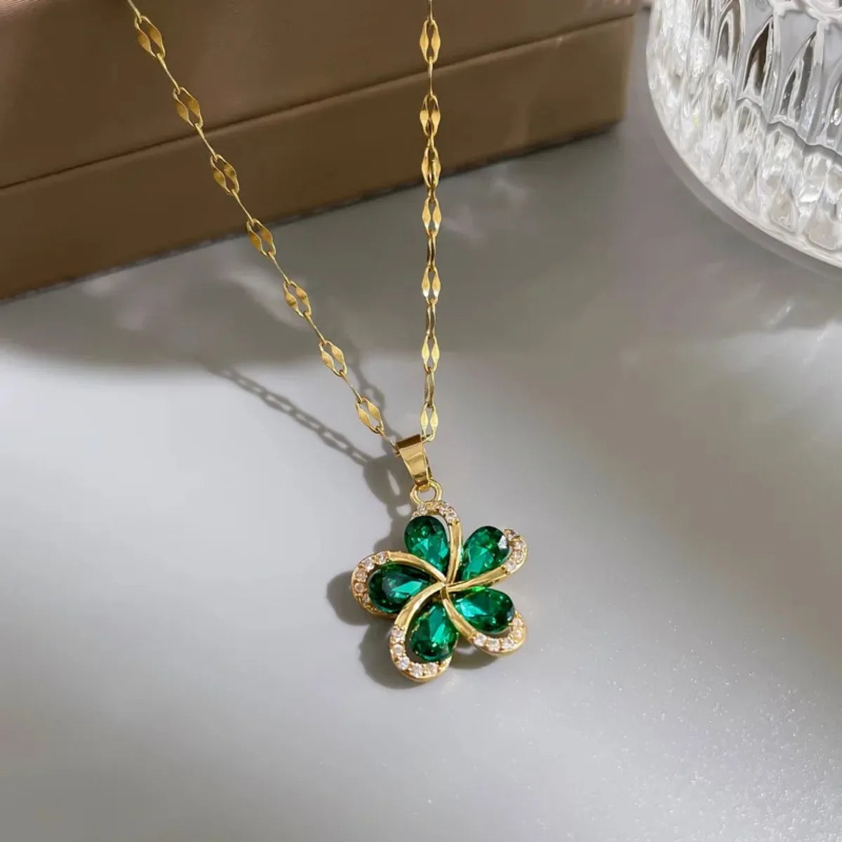 Essence Neckles