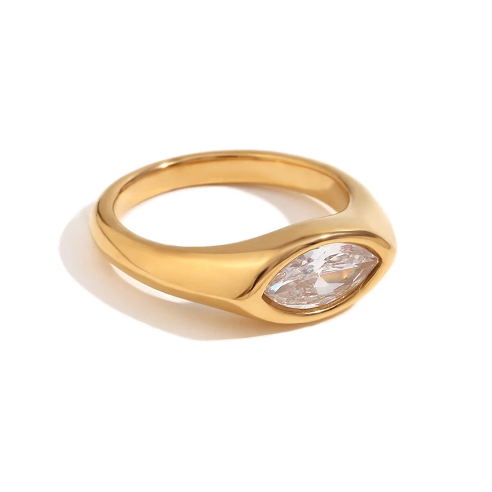 Fiora Ring